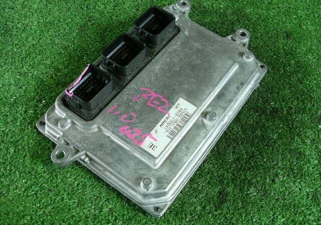 Engine Control Unit HONDA Insight 2010 DAA-ZE2 37820RBJJ55