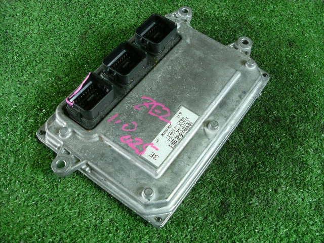 Engine Control Unit HONDA Insight 2010 DAA-ZE2 37820RBJJ55