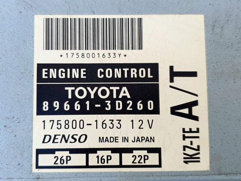 Toyota Hilux Surf KZN185G KZN185W 1KZTE A/T 89661-3D260 engine computer oem jdm